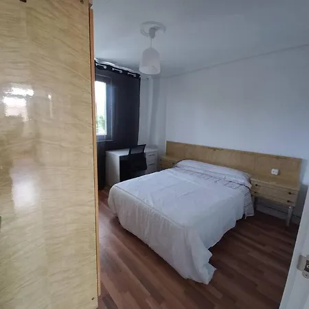 En Soleado Y Con Terraza. Santander