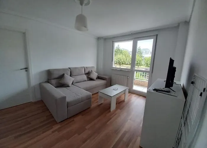 En Soleado Y Con Terraza. * Santander