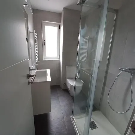 En Soleado Y Con Terraza. Daire *